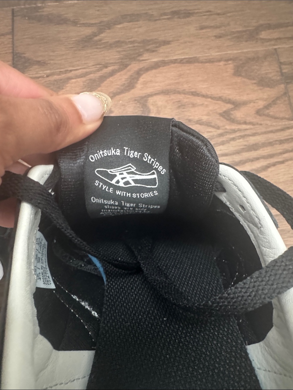 Onitsuka Tiger Serrano Sneakers - Picture 6 of 7
